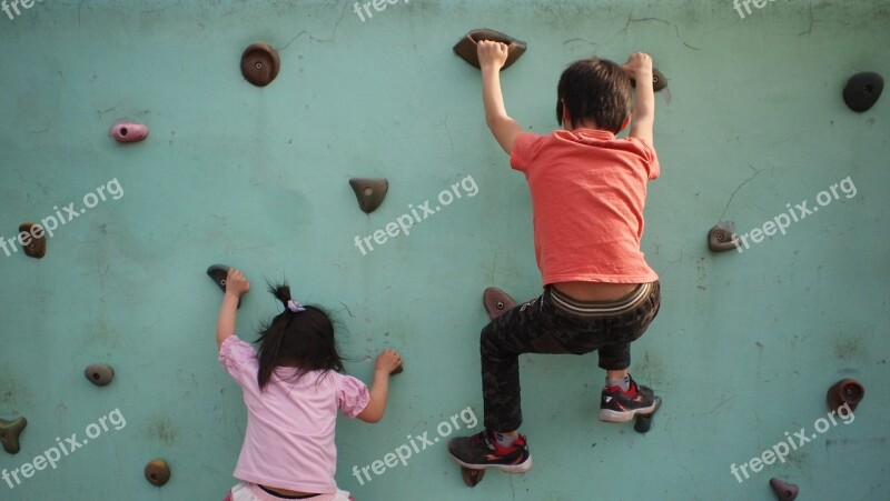 Back Efforts Kids Wall Climbing Park