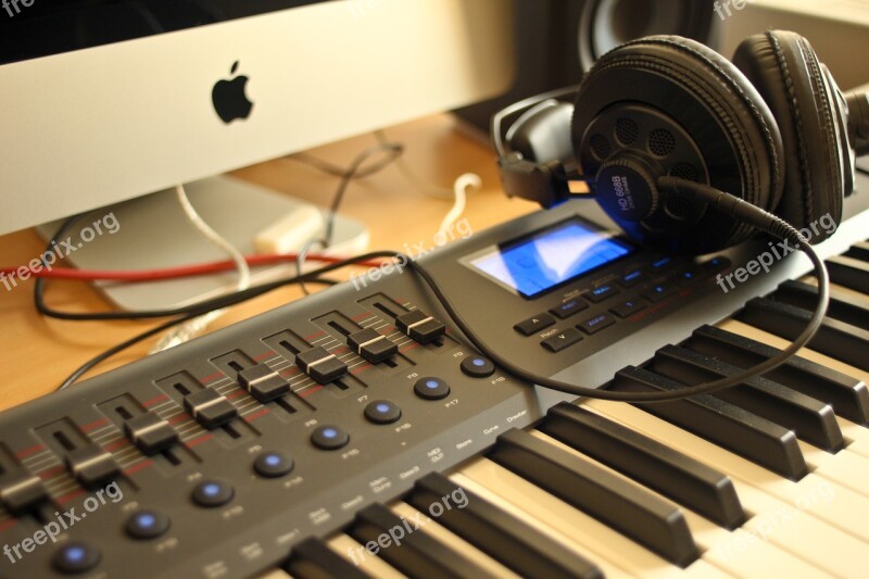 Audio Apple Headphones Studio Keyboard