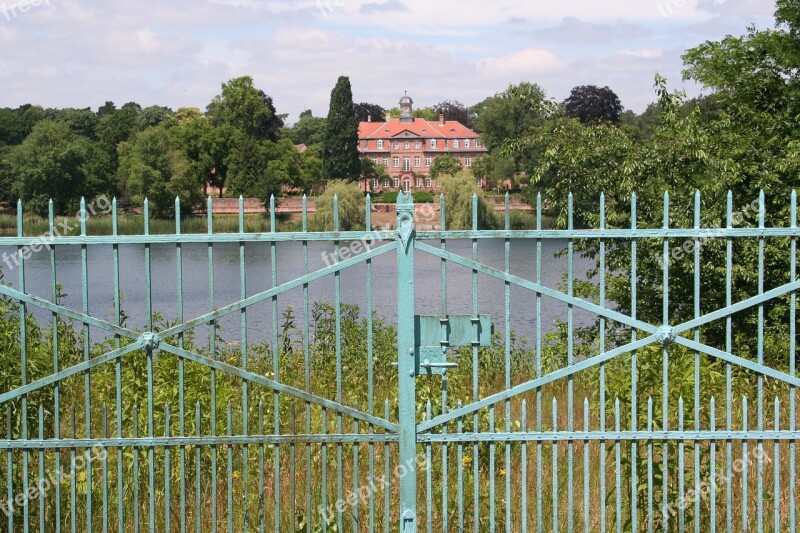 Private Fence Lake Private Land House