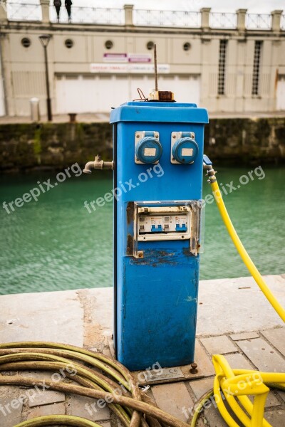 Gear Blue Face Machine Water