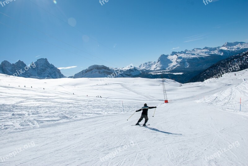 Sci Snow Dolomites Momo Sun