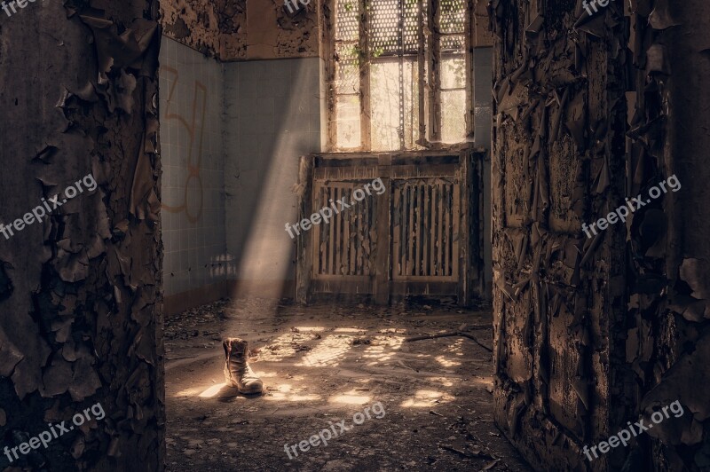 Room Space Sunbeam Abandoned Empty