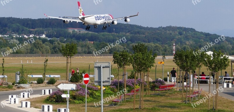 Traffic Switzerland Airport Balls Landing