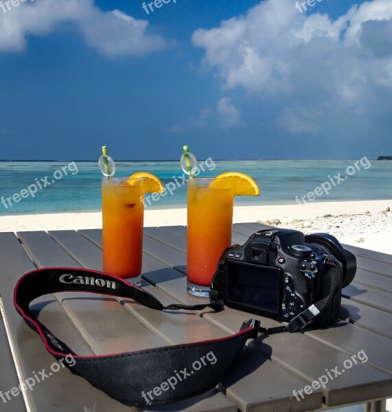 Cañoñ Cold Drinks Sky Camera Beach