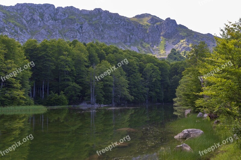 Green Mountain Landscape Mountains Valley