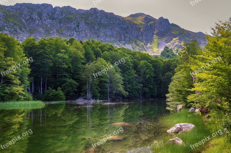 Green Mountain Landscape Mountains Valley