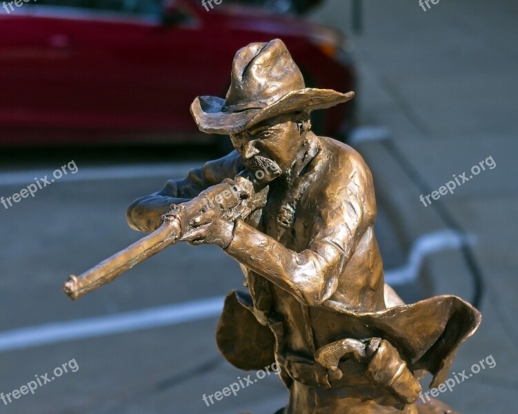 Ranger Closing In Texas Ranger Sculpture Statue Clay