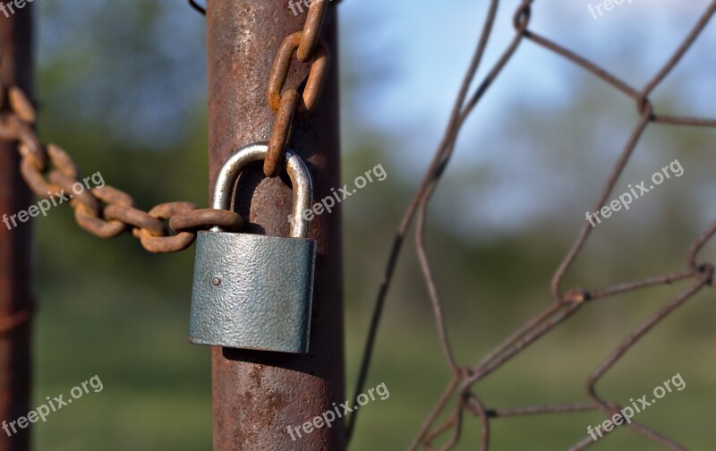 Castle Fence Chain Locks Metal