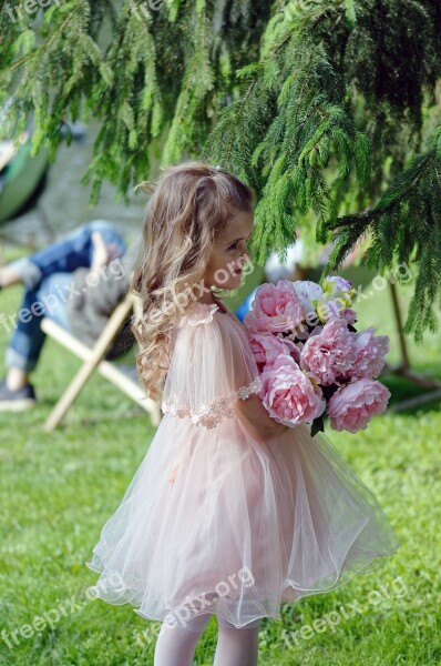 Girl Small Girlie Flowers Park