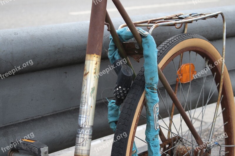 Bike Theft Castle Wheel Capping