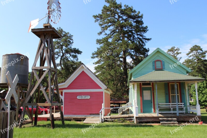 Colorful Picture Outside Pretty House Cute House Small House