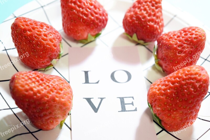 Love Strawberry Cake Free Photos