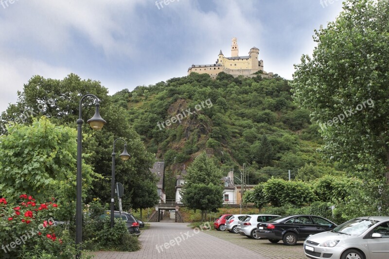 Mountain Castle Auto Parking Tree