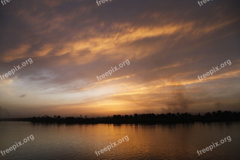 West Sunset On The Nile Luxor Egypt Free Photos