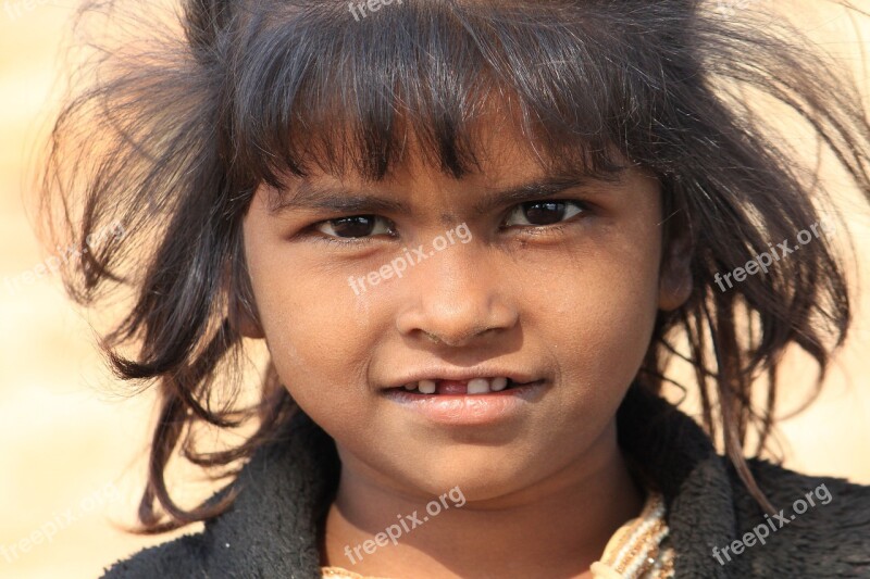 Poor Girl Happy Girl Poverty India