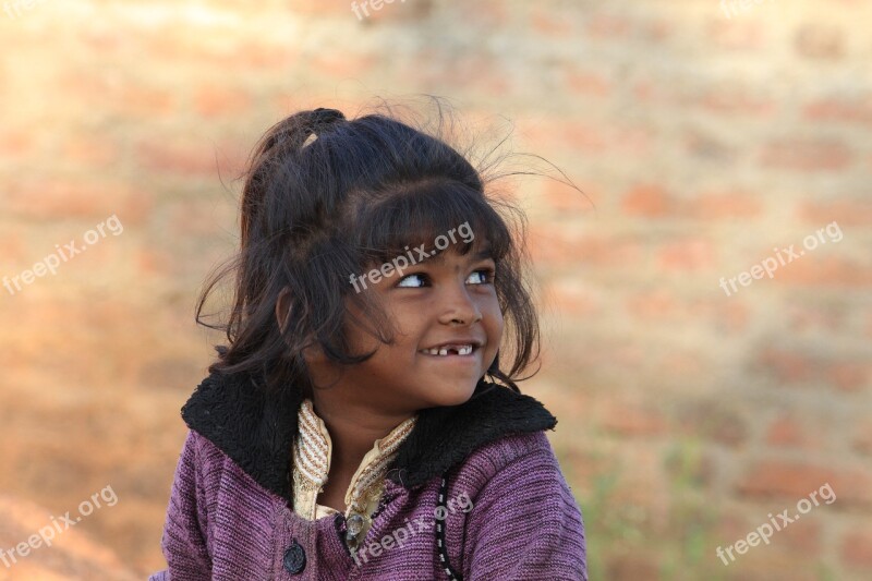 Poor Girl Happy Girl Poverty India