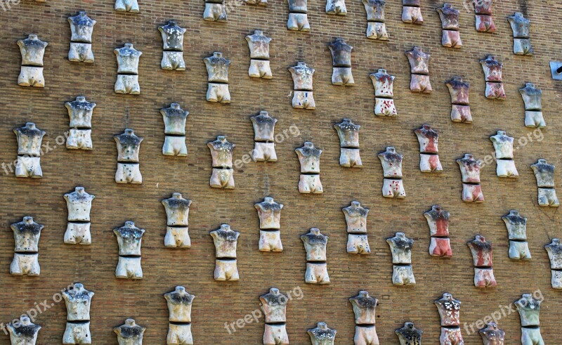 Waal Art Gypsum Torso Brick Wall Museum