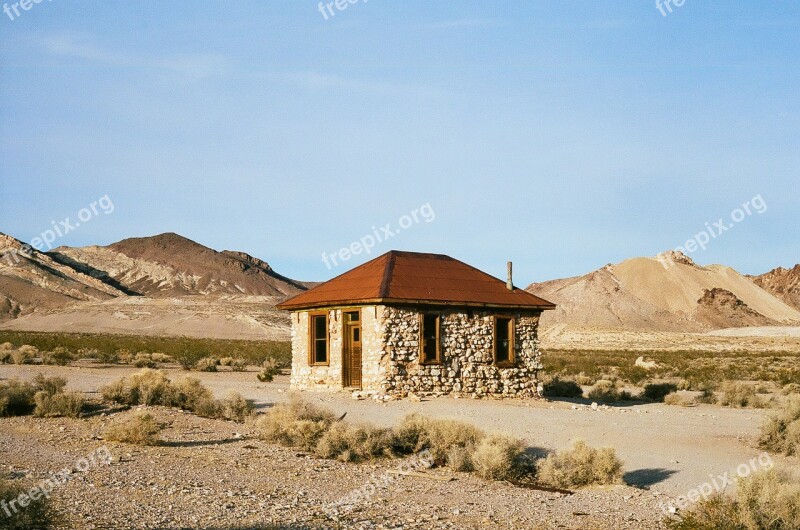 House Vacant Desert Film Home