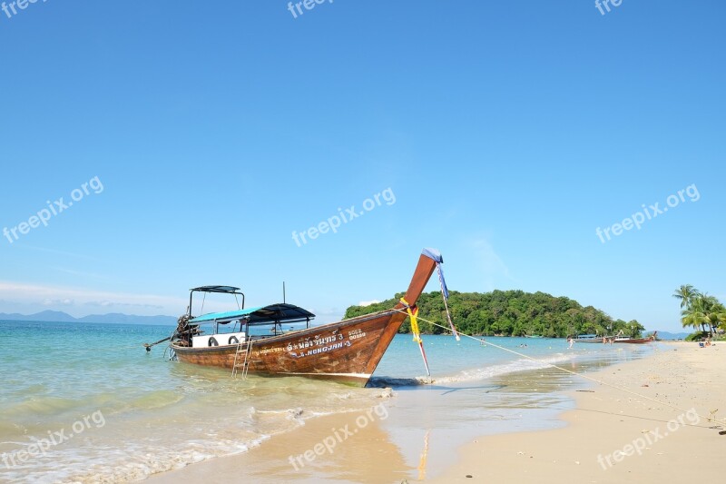 Saber Ship Thai Thailand Beach