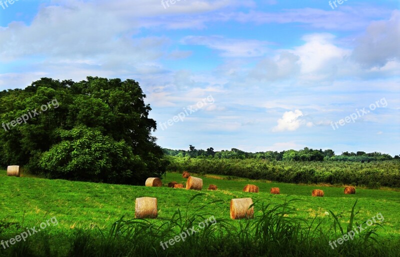 Hay Bales Shenandoah Valley Virginia Rural Scenic