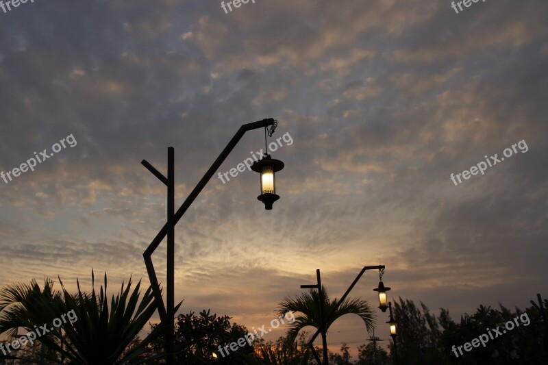 Silhouette Evening Lamp Lanterns Light