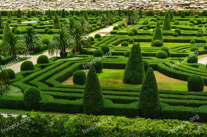 Park French Garden English Garden Labyrinth Well Maintained Garden