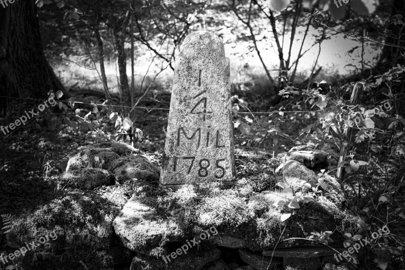 Milestone Antiquities In The Year 1785 Stone