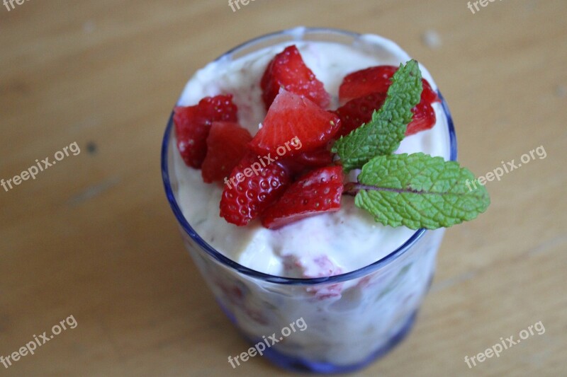 Dessert Strawberry Cake Food Strawberries