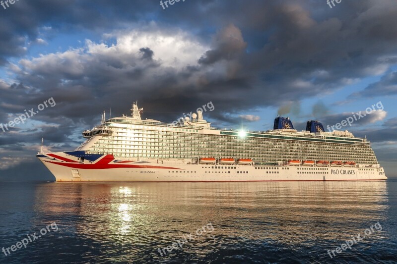 Cruise Ship Britannia Baltic Sea Vacations Tourism