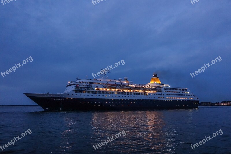 Cruise Ship Saga Sapphire Sea Ocean Vacations