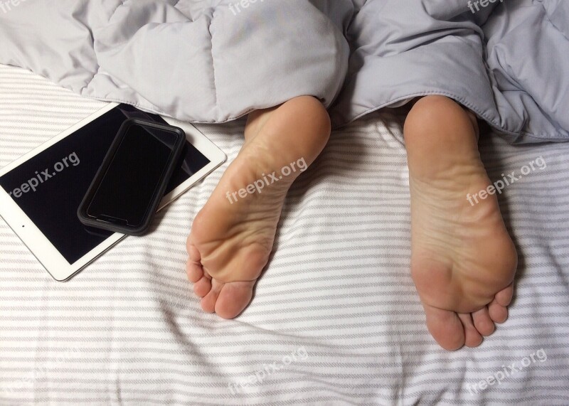 Feet Sleeping Sleep Bed Technology