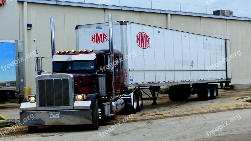 Truck Transport America Vehicle Loading