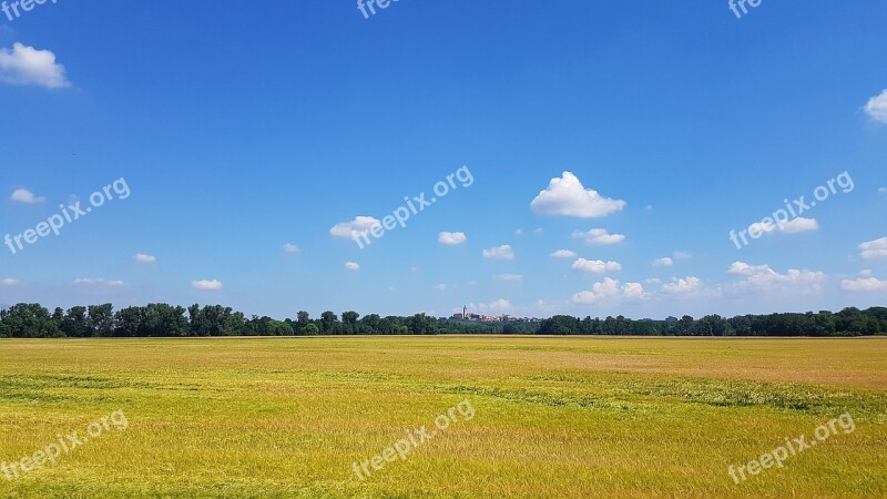 Bohemia Melnik Field Horizon Landscape