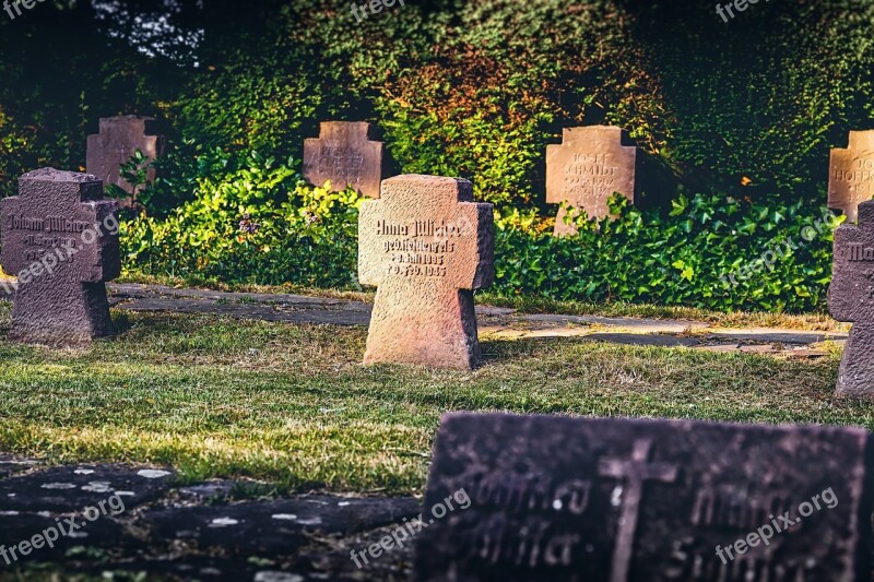 Grave Bombing Ww2 German Historical