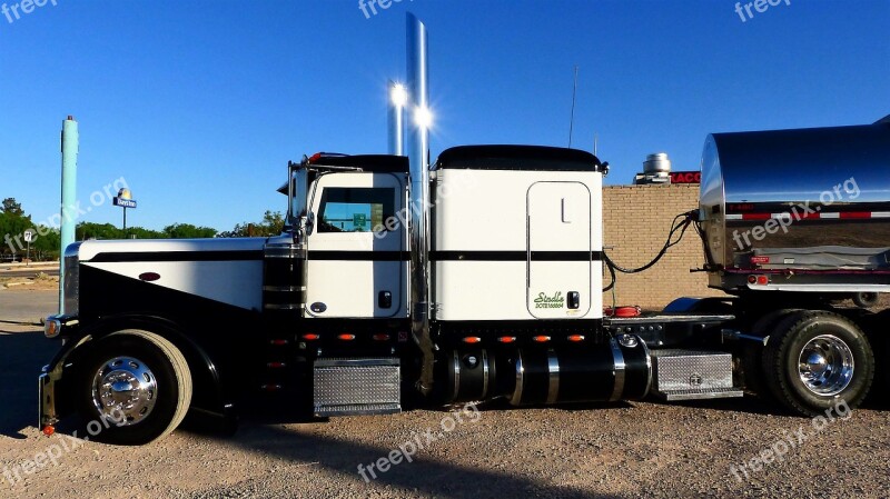 Truck Transport American Chrome White