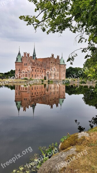 Egeskov Places Of Interest Svendborg Palace Castle