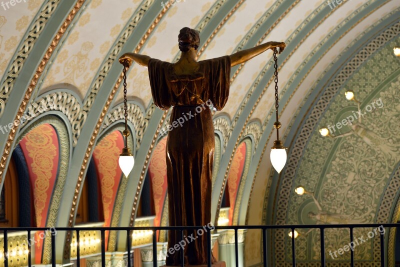 Union Station St Louis Statue Lighting