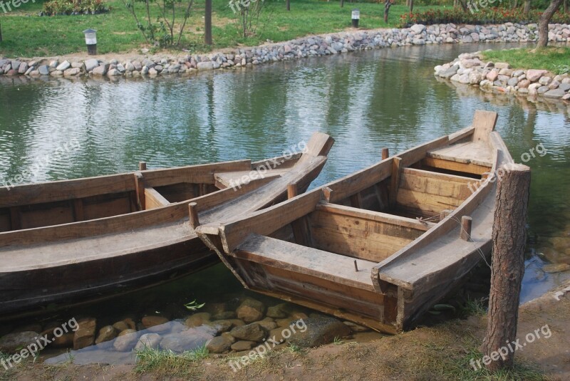 Chinese Rowboats Pond Zhengzhou China