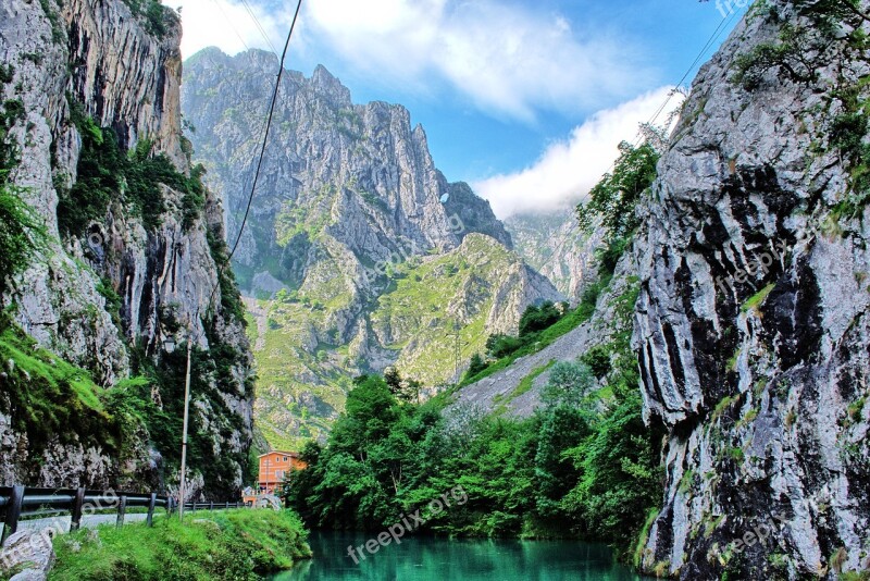 River Nature High Mountains Asturias Spain