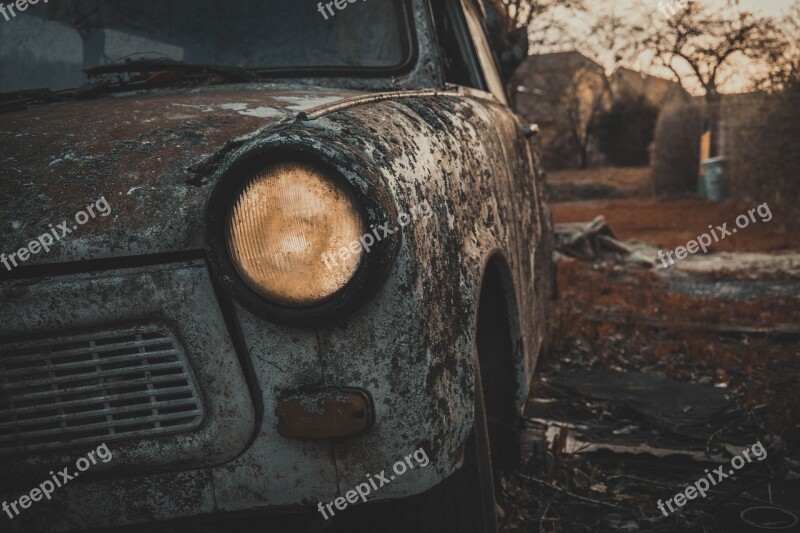 Auto Light Urbex Trabant Ride