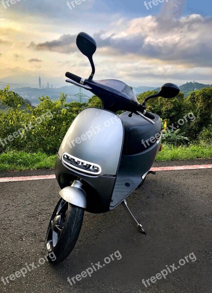 Taipei Taiwan Electric Car Locomotive Motorcycle