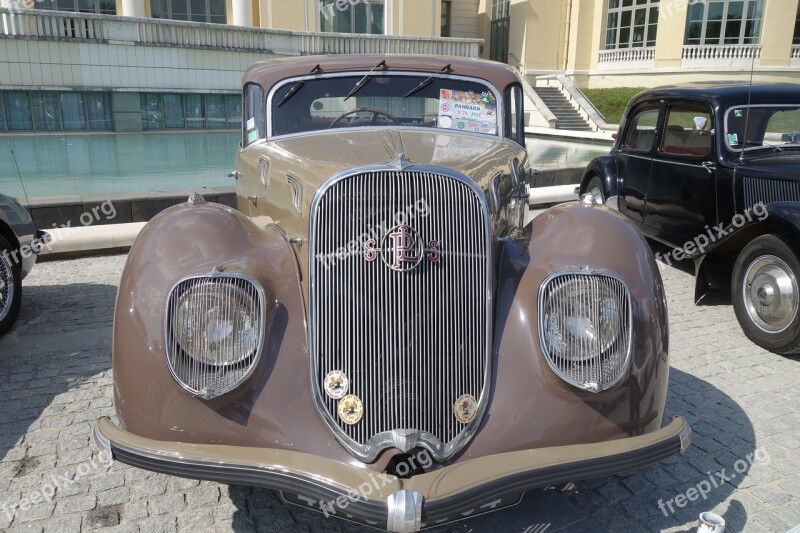 Old Car Panhard Dynamic Pau Car Collection