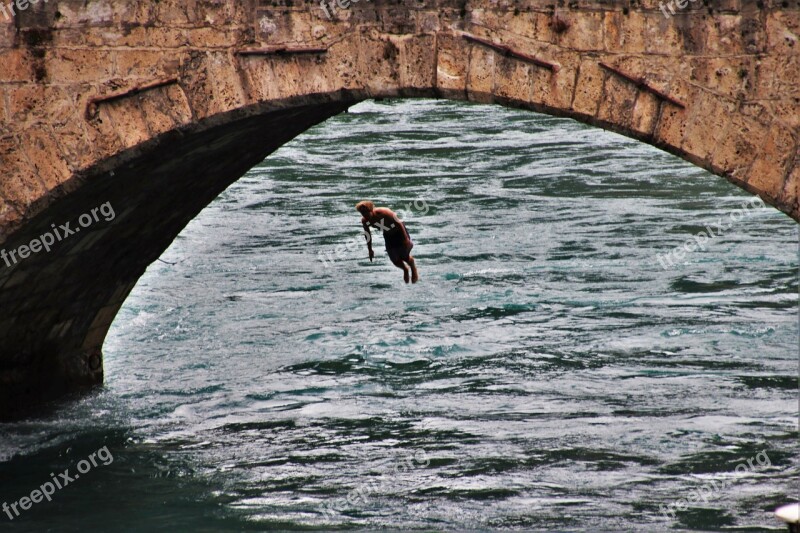 Jump Bridge River Bern Effort