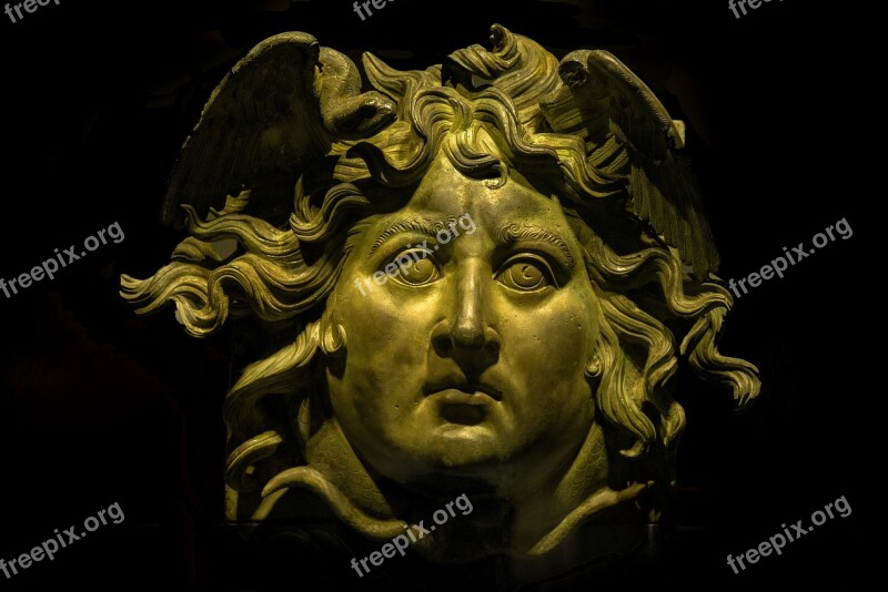 Gorgon Medusa Head Face Sculpture