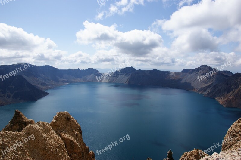 Mt Paektu The Heavens And The Earth The North Spa Baekdoosan Chunji