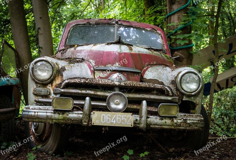 Auto Car Cemetery Historically Oldtimer Wreck