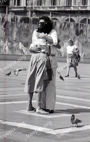 Couple Of Lovers Hug Piazza Duomo Milan Italy Tourism