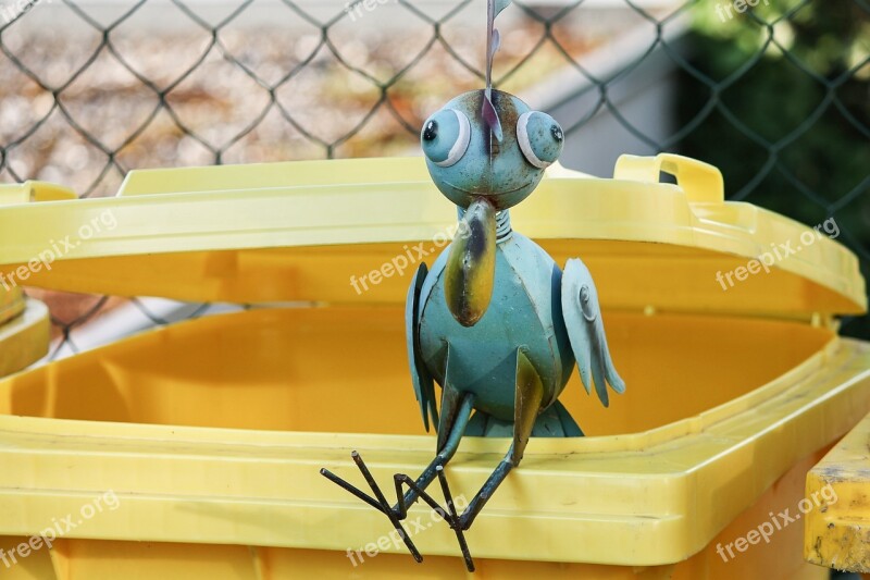 Metal Bird Dustbin Yellow Ton Decoration Bird