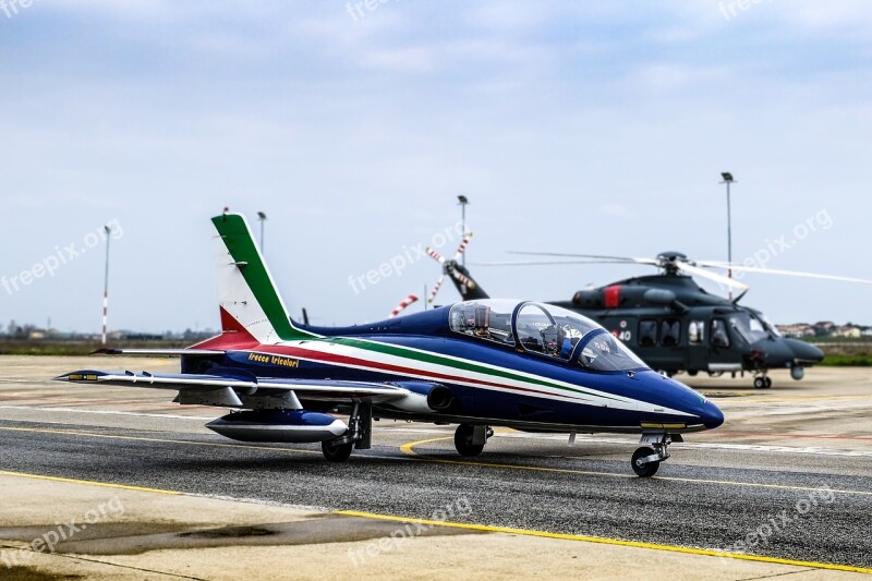 Aircraft Tricolor Arrows Flight Italy Tricolor