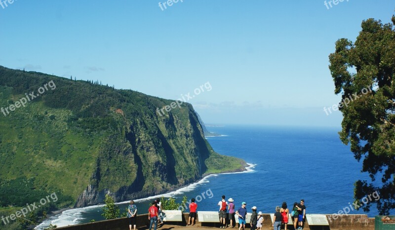 Waipio Valley Valley Tourists Hawaii Ocean